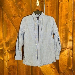 Kids size Vineyard Vines button down size Large